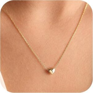 Gold Heart Necklace for Women Girls - 18K Gold Plated Heart Pendant Necklaces Simple Gold Necklace Jewelry for Women Teen Girls Trendy Gifts